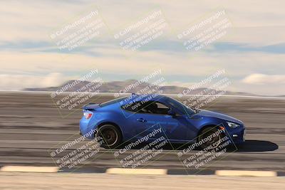 media/Jan-04-2026-SCCA SD (Sun) [[defc442887]]/4-Novice Group/Session 2 Bowl Speed Pans/